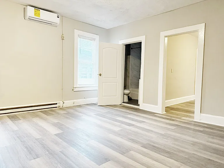 133 Rankin Ave — Photo 9
