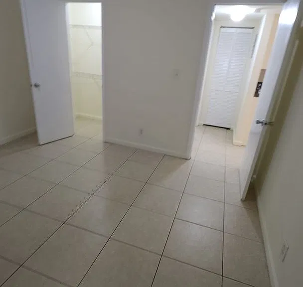 978 SW 10th Dr — Photo 58