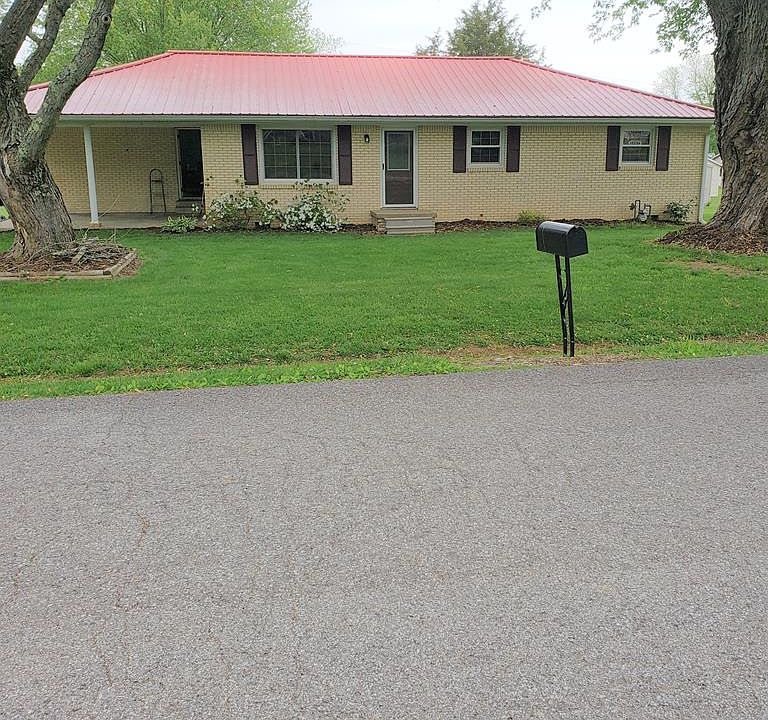 1st image of 212 W Sandra Dr