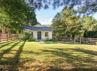 11520 Popes Head Rd, Fairfax, VA 22030