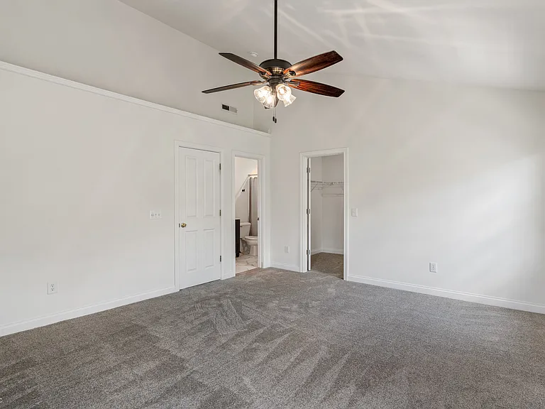 12735 Edgemont Way — Photo 37