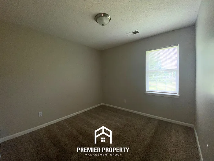 4320 Grand Cedar Ln — Photo 13