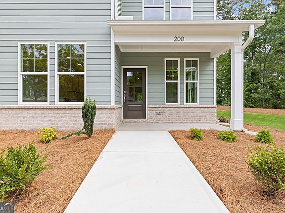 4th image of 379 Summerville Ln #12