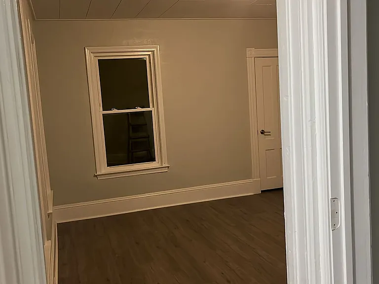 130 Perkins Ave — Photo 16