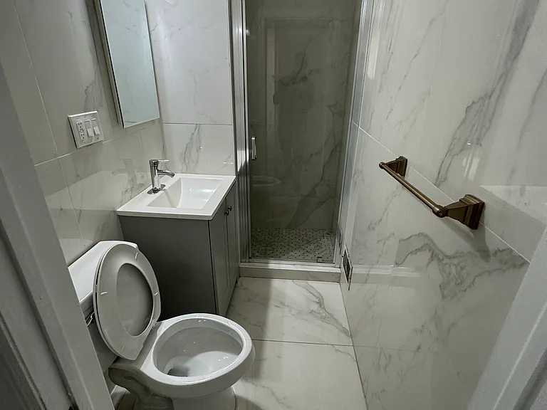 737 Linden Ave — Photo 17