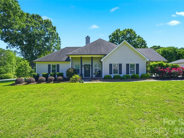 5701 Cedar Hill Dr, Monroe, NC 28110