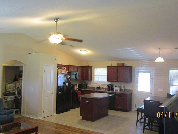2nd image of 2305 Salamanca St