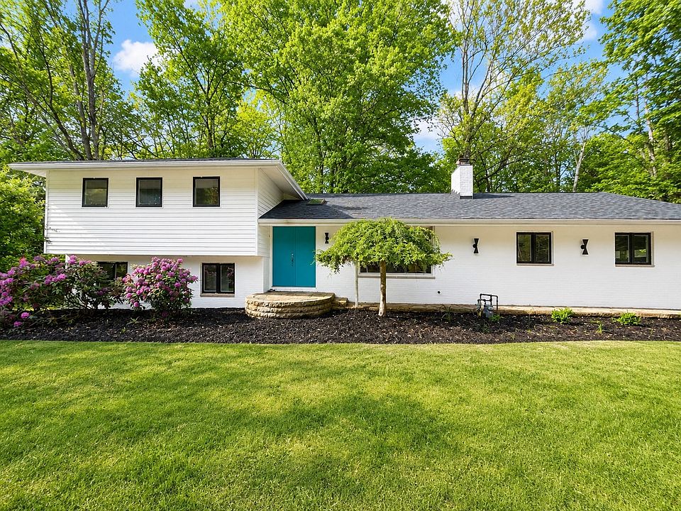 1st image of 3866 Woodthrush Rd