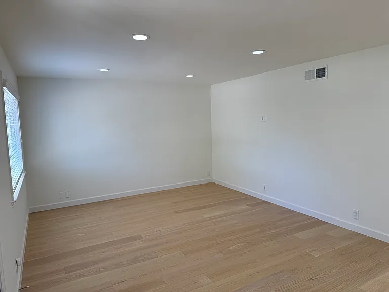 7603 Hollanderry Pl — Photo 6