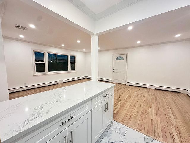 1st image of 308 Lido Blvd
