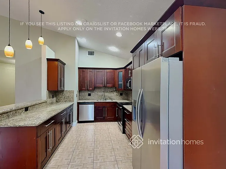 20540 NW 7th St — Photo 15