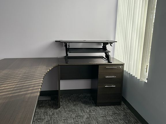 3rd image of 100 Ledgewood Pl #201