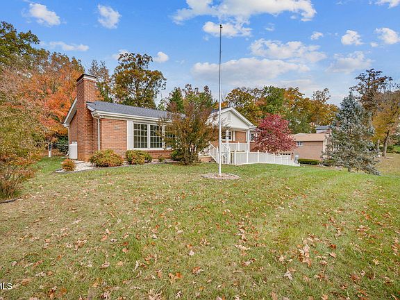 2nd image of 2460 Wildwood Dr