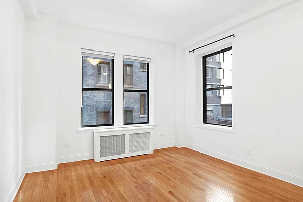 Rented by Cooper & Cooper Real Estate | media 2