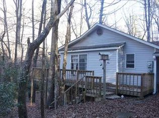 201 Creekside Dr, Cleveland, GA 30528