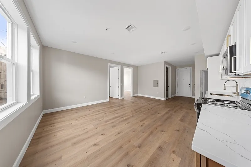 2 bed, 1.0 bath, $2,700 — Photo 2