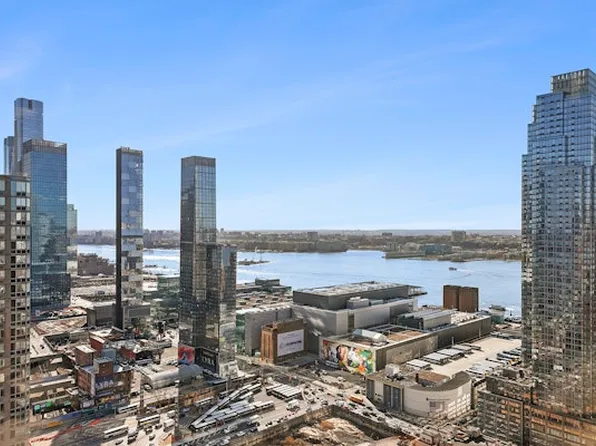 500 West 43rd Street image 12 of 13