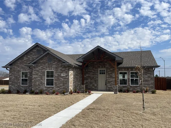 7501 Curtis Xing, Fort Smith, AR 72916