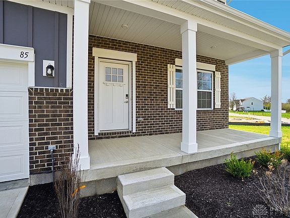 4th image of 85 Chestnut St