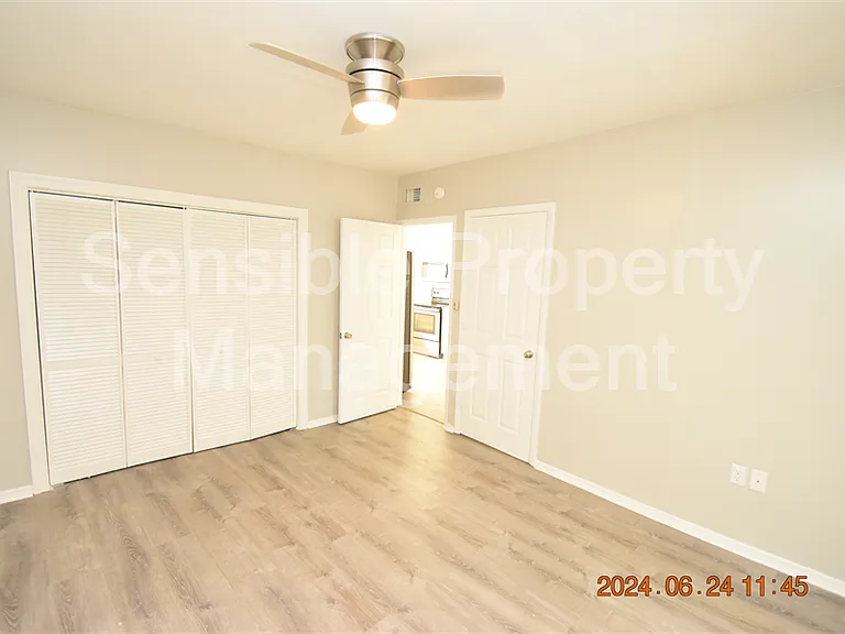 2926 51st St S #1 — Photo 33