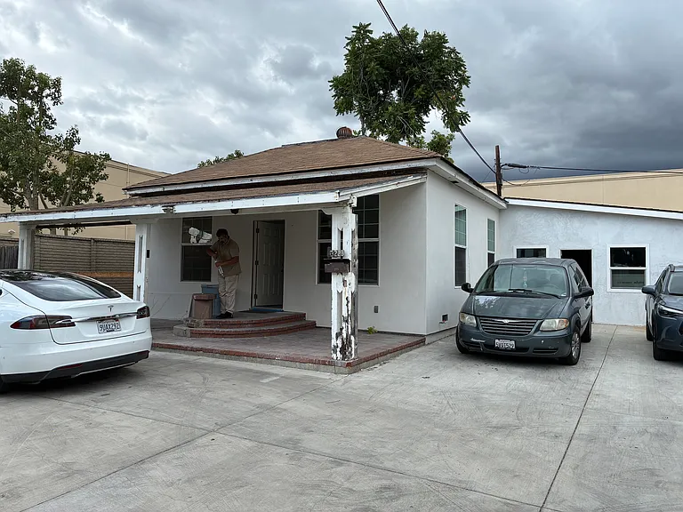 3223A E Colorado Blvd — Photo 21