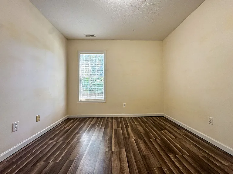 118 Jefferson Dr — Photo 11