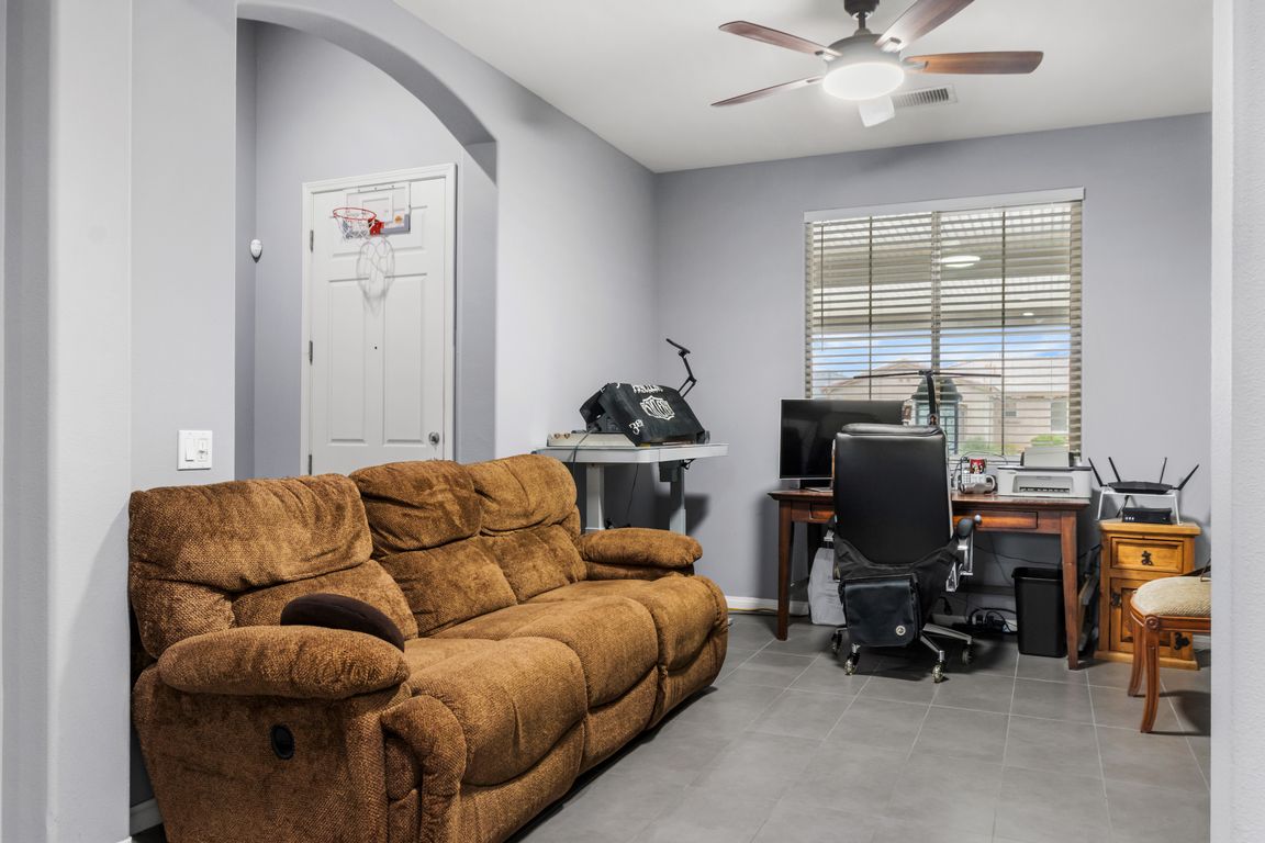 next background image