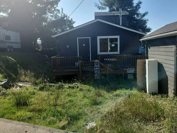 63684 S Barry Rd, Coos Bay, OR 97420