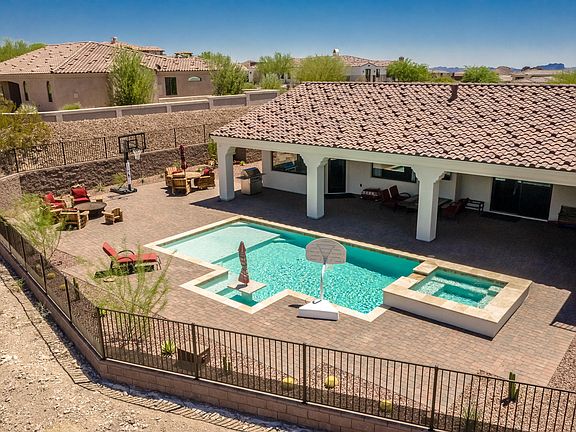 2nd image of 1011 Corte Cabrillo