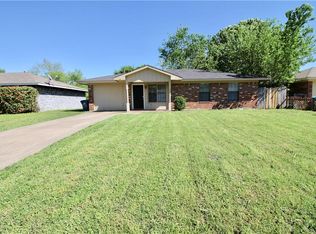 822 Thedford Rd, Seagoville, TX 75159