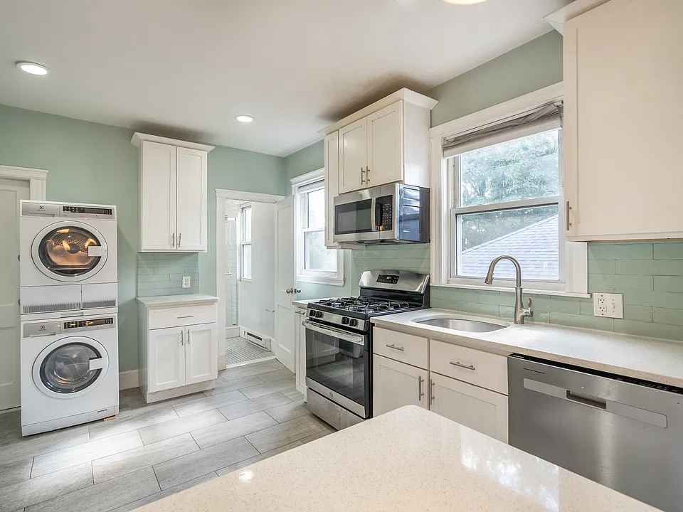11 Atkins St #3