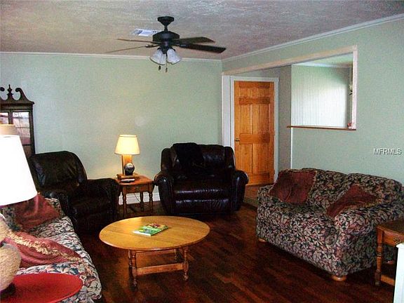 3rd image of 1330 Lee Ct