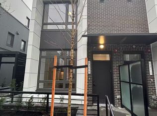 630X Oak St, Vancouver, BC