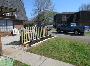 9003 Creekside Ln APT D, Knoxville, TN 37923