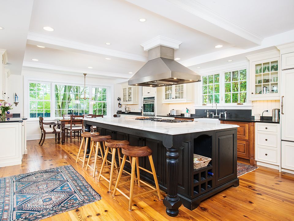 Spectacular kitchen!