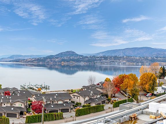 3rd image of 3340 Lakeshore Rd #802