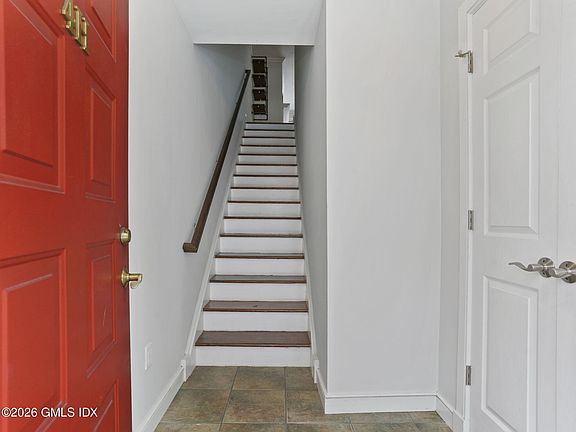 2nd image of 453 E Putnam Ave APT 4H