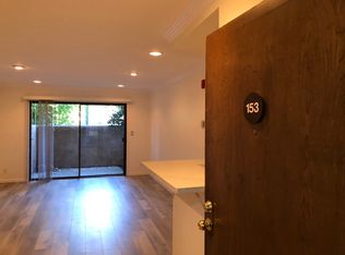 22100 Burbank Blvd UNIT 153F, Woodland Hills, CA 91367