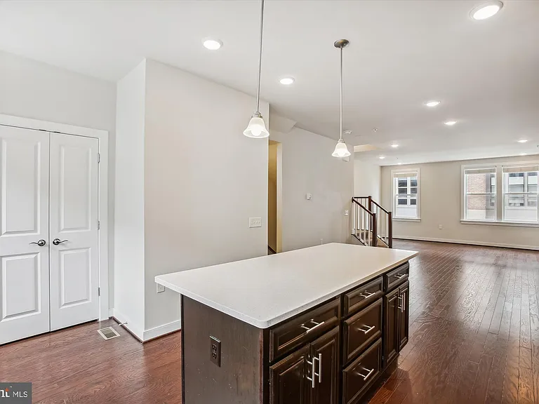 13340 Sherwood Park Ln — Photo 5