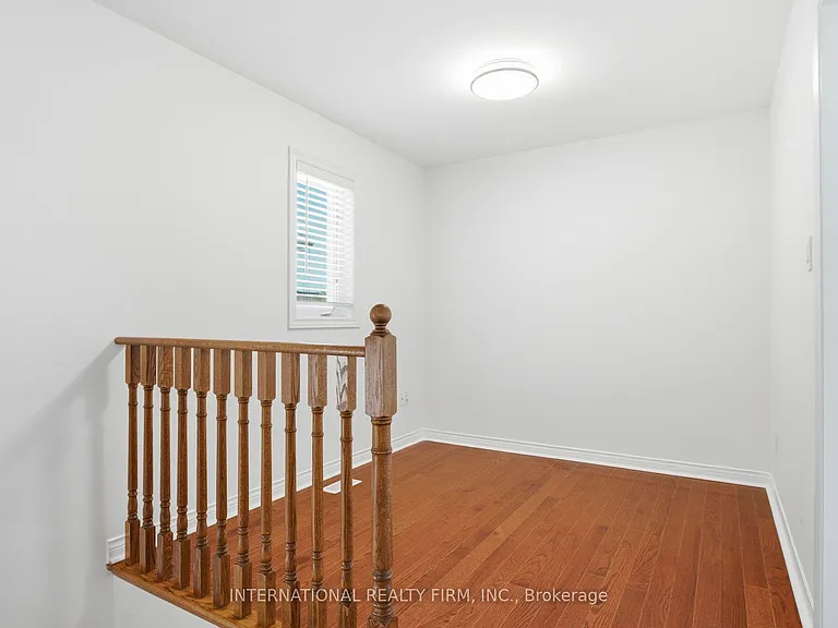 68 Old Orchard Cres — Photo 22