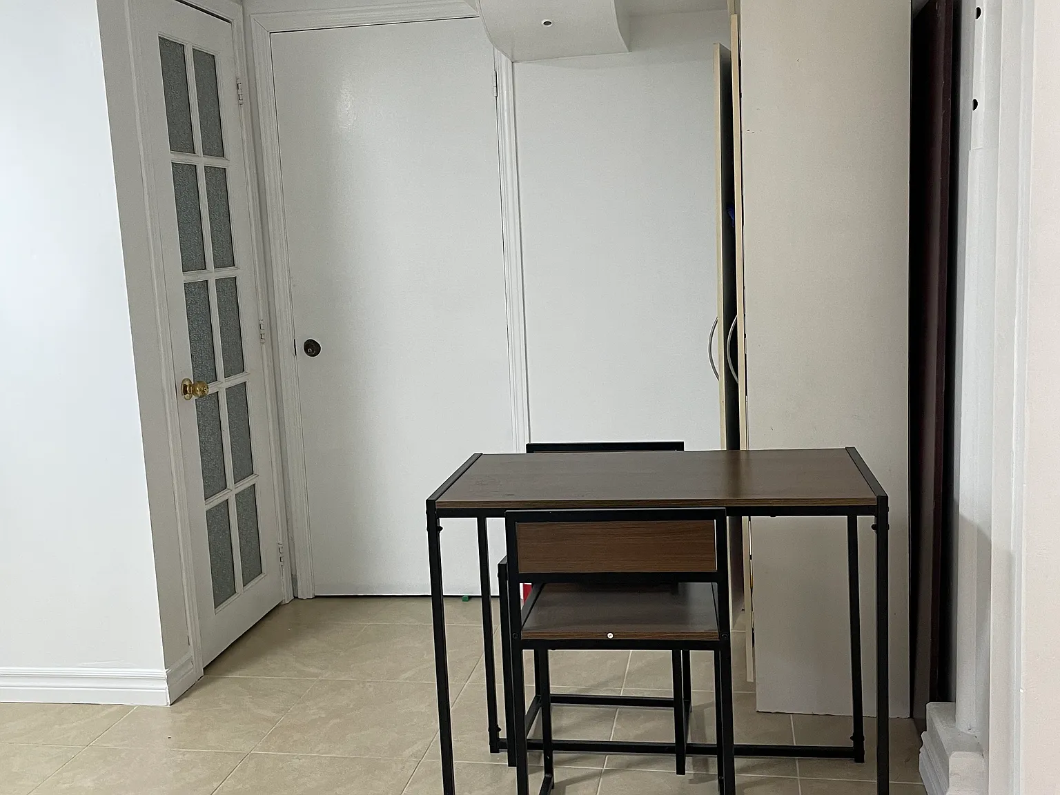 1 bed, $880 — Photo 2
