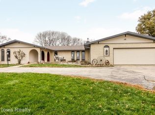511 N Y St, Indianola, IA 50125