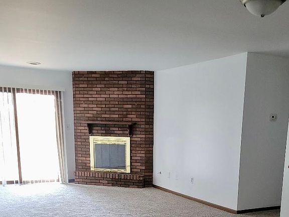 2nd image of 2023 45th St Unit 205