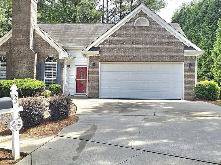 3 Castleton Ct — Photo 1