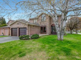 1204 Maple Gate Rd, Pickering, ON L1X 1T1