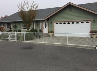 1302 Willow Ln, Grants Pass, OR 97527