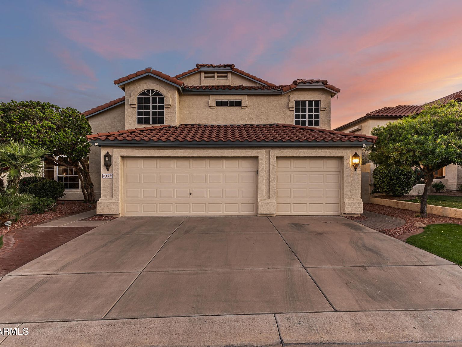 4627 E LA MIRADA Way
