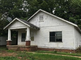 209 N Madison St, Bolivar, TN 38008