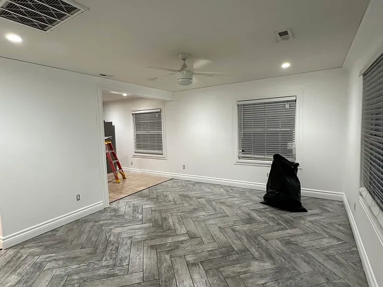 8610 Plymouth St — Photo 1