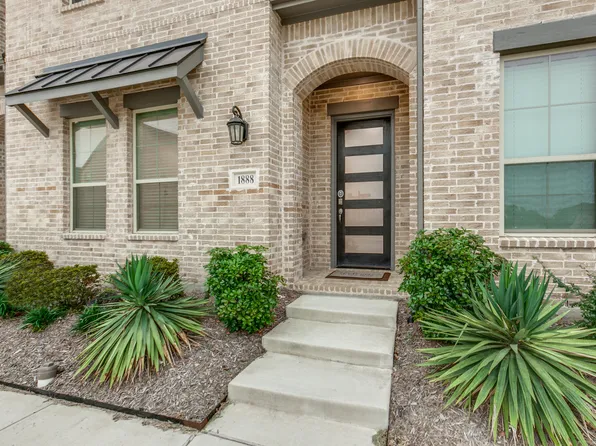 1888 Strand St, Farmers Branch, TX 75234